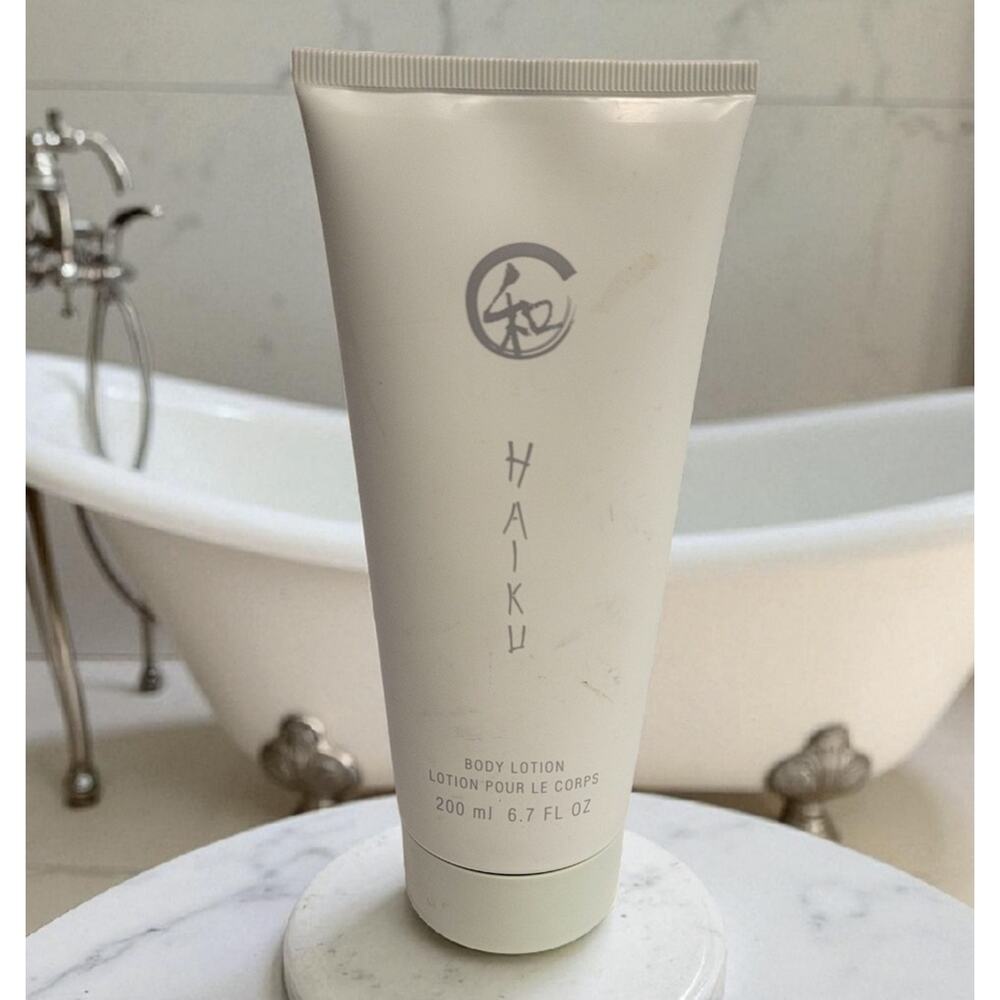 Haiku Body Lotion By Avon 200 ml - 6.7 fl oz Japanese Citrus Floral NEXT TO NEW